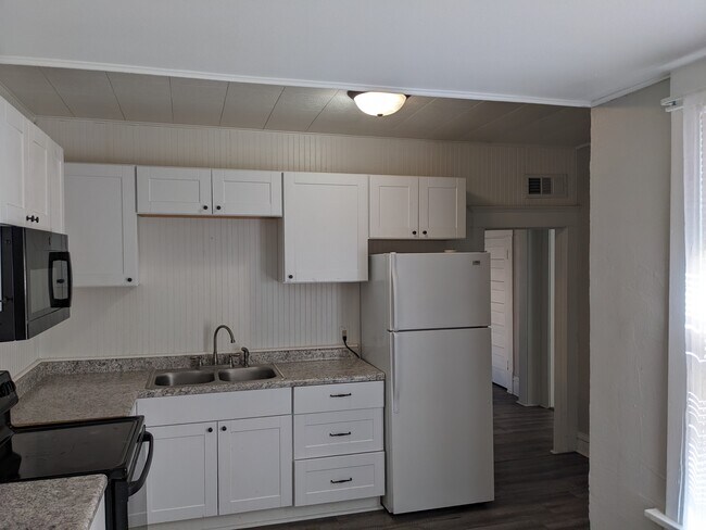 Photo - 206 N Jefferson St Unit 2