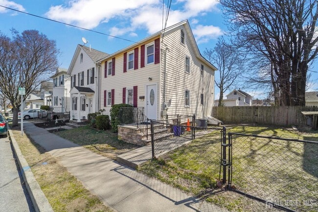 Photo - 133 Augusta St