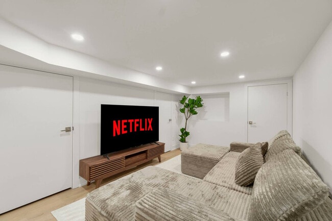 Photo - 24 Denison Square Unité SI ID1403813P