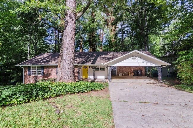 Building Photo - 6670 Castleton Dr NW