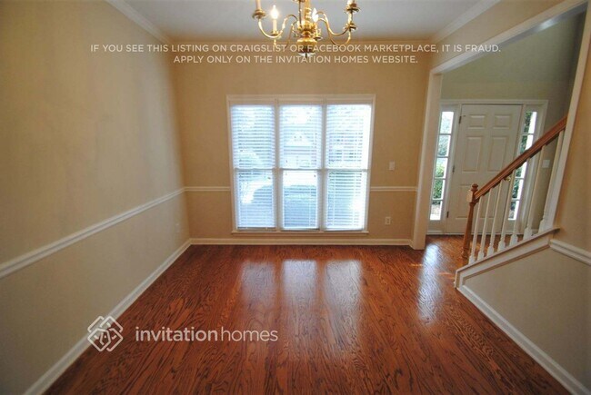 Photo - 417 Breezewood Ct