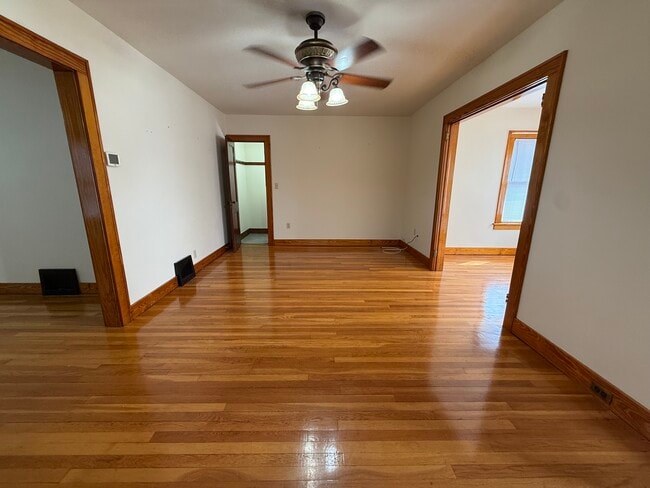 Photo - 23 Linden St