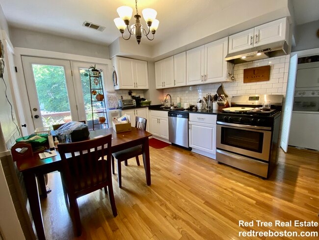 Photo - 56 Jackson St Unit 2