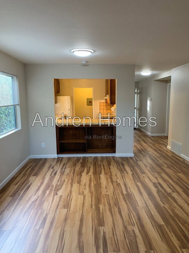 Building Photo - 150 Sea Ridge Ct Unit 2