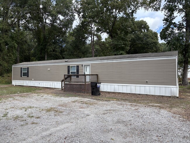 Building Photo - 227 Laurel Ln