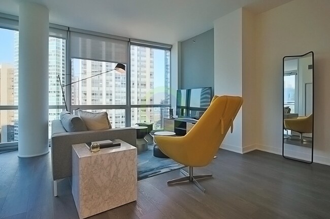 Photo - 420 N New St