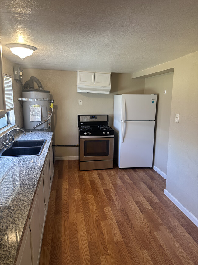 Cocina - 934 E Andrews Ave