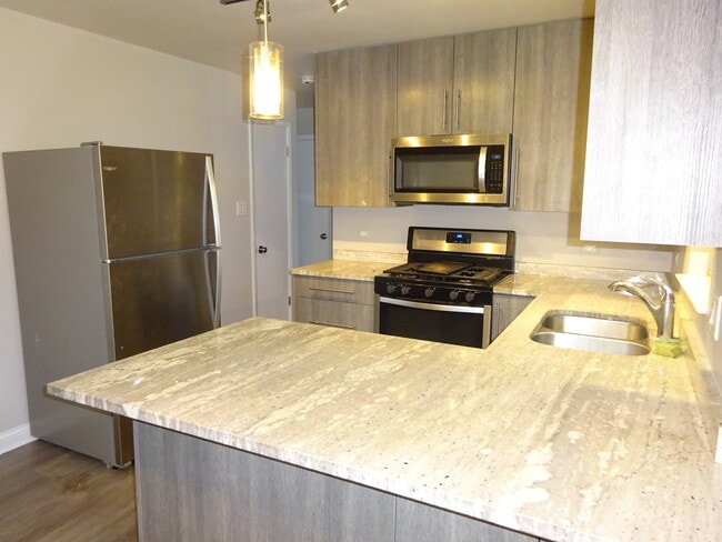 Photo - 5857 W Montrose Ave Unit GN