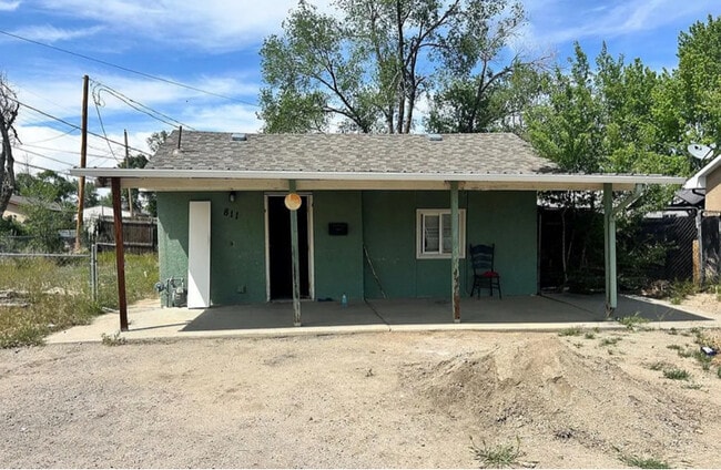 Building Photo - 811 W 30th St Rental