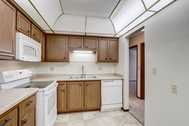 Photo - Charleston East Apartments