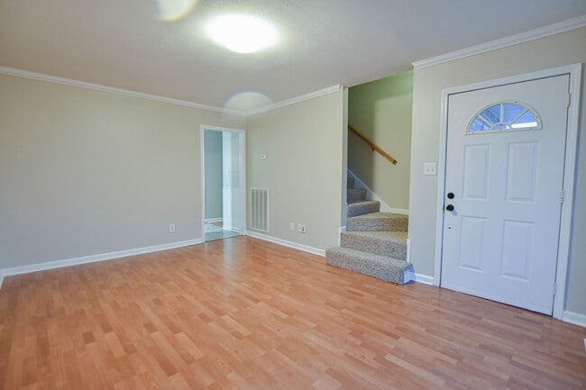 Photo - Pet Friendly Four Bedroom!