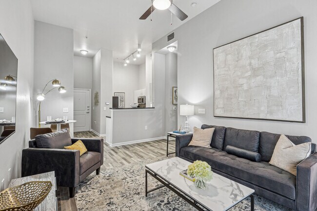 1 dormitorio, 1 baño - 704 pies cuadrados - Sala de estar - The Link at Plano