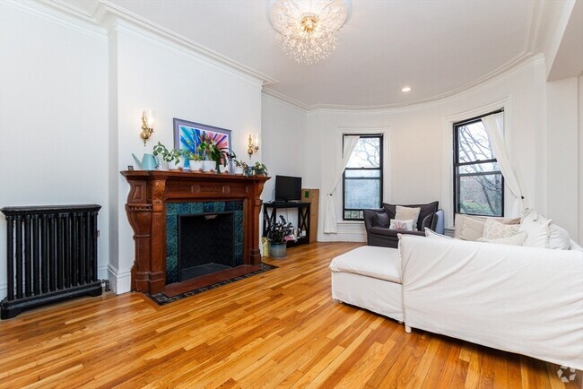Building Photo - 209 W Newton St Unit 3 Rental