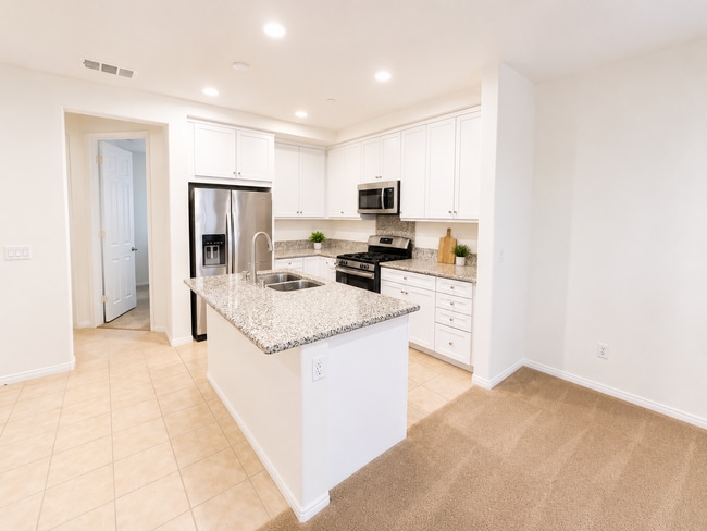 Photo - 14838 Nordhoff St
