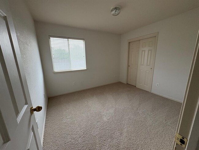 Photo - 813 Middle Brook Dr