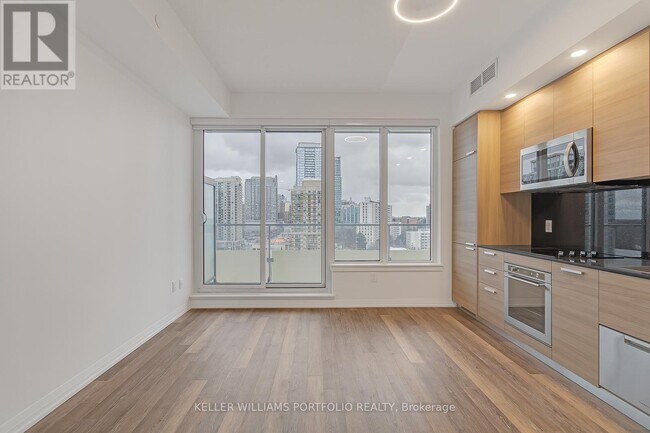 Photo - 75 Canterbury Pl Unit 1205