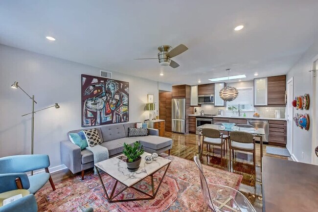 Photo - 510 Queens Rd Unit ID1331042P