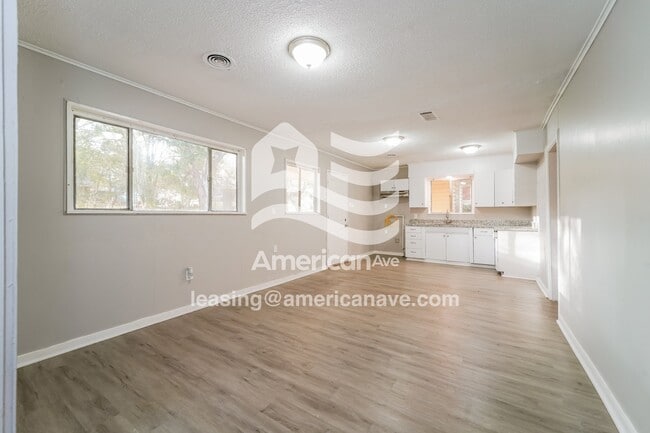 Photo - 2975 Lakewood Dr