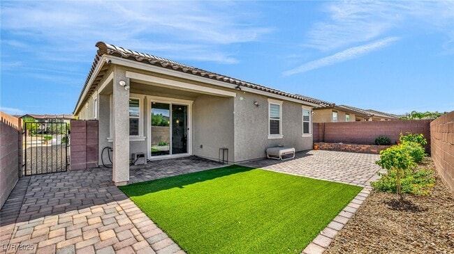 Photo - 5827 Casa Branca St