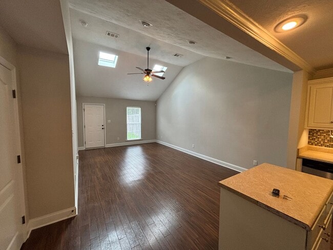 829 Bryan Cir
