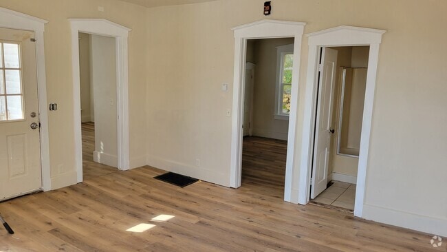 Building Photo - 613 Mulberry Ave Unit 1 Rental