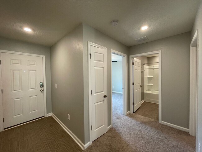 Photo - Beautiful 3 Bedroom