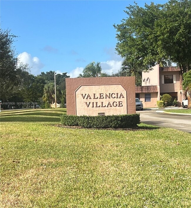 Photo - 13 Matador Ln