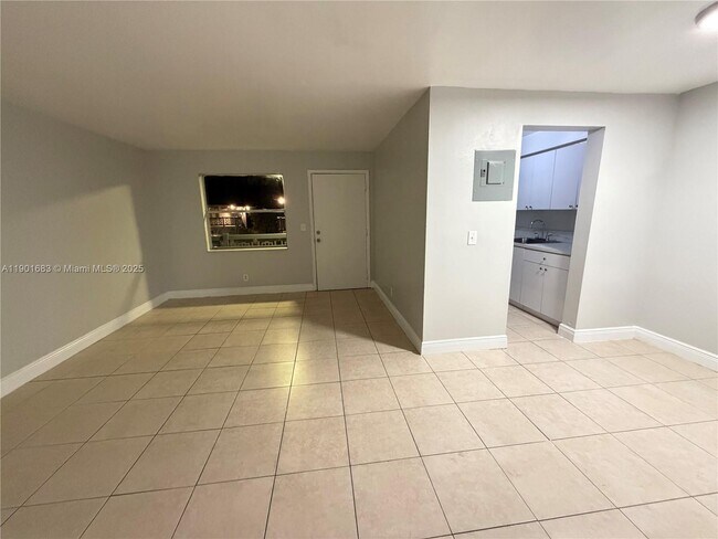 Photo - 2129 Davie Blvd Unit 135