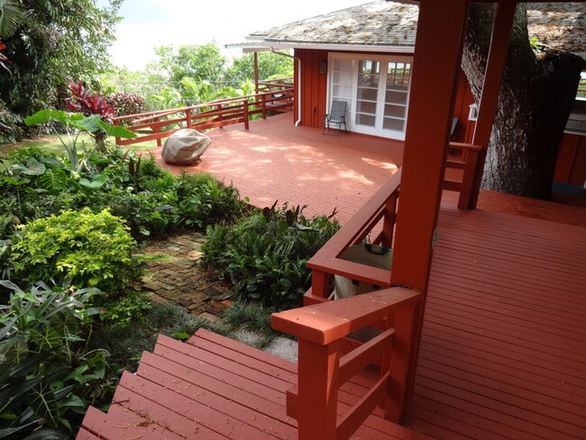 Building Photo - $3,500 2-BR, 2-Bath LULANI ST, AWESOME OCEAN VIEWS