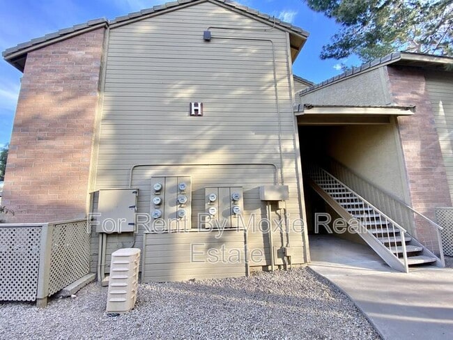 Photo - 200 E Southern Ave