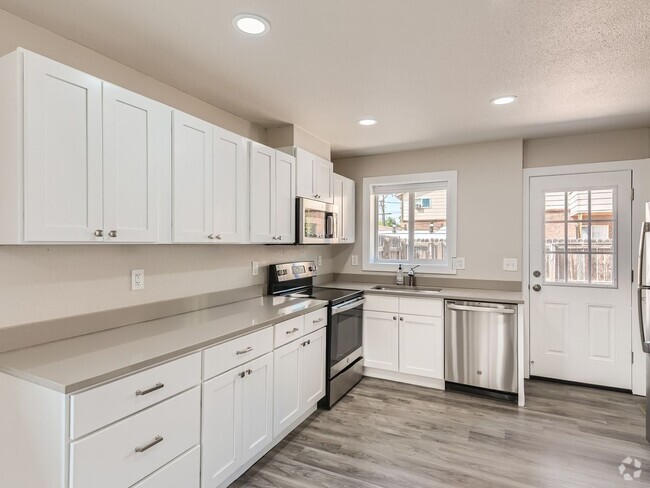 Building Photo - Hale neighborhood duplex with a large pati... Rental