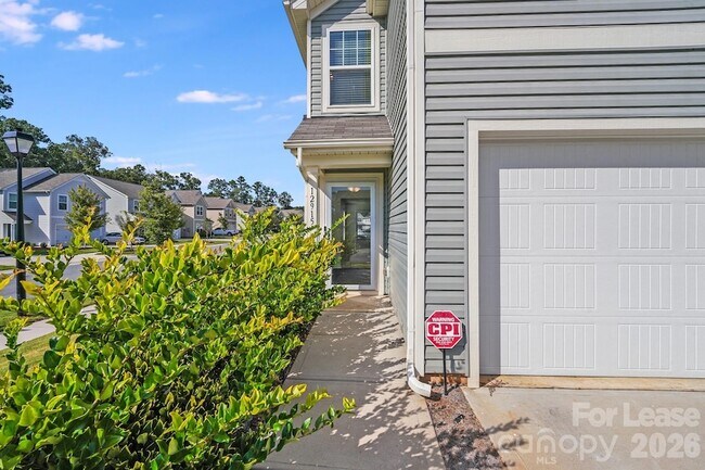 12915 Hill Pine Rd