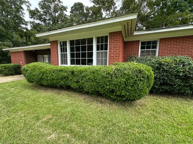 Photo - 2704 44th Ave