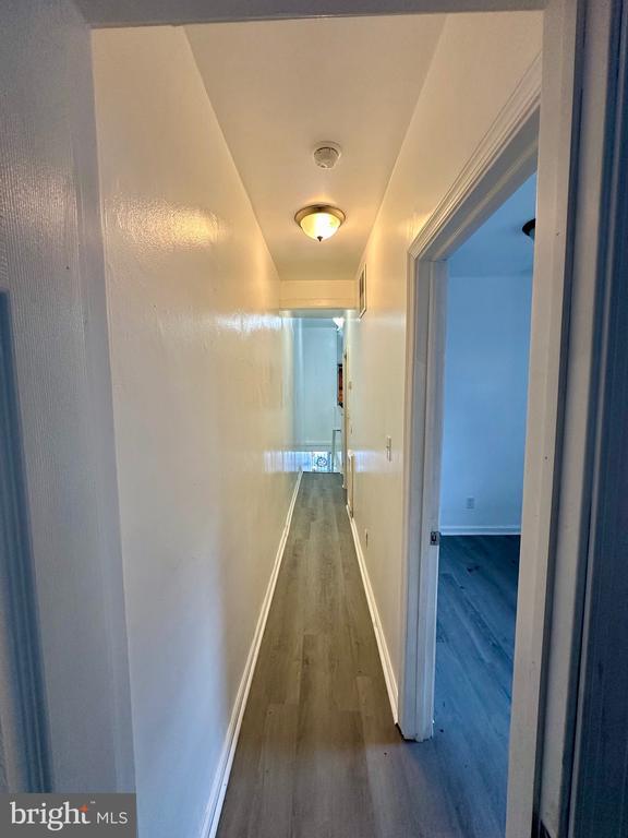 Photo - 1127 W 2nd St