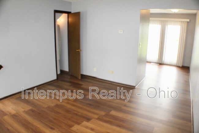 Photo - 716 W Light St