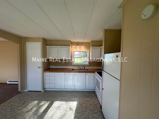 Photo - 329 Corinth Rd