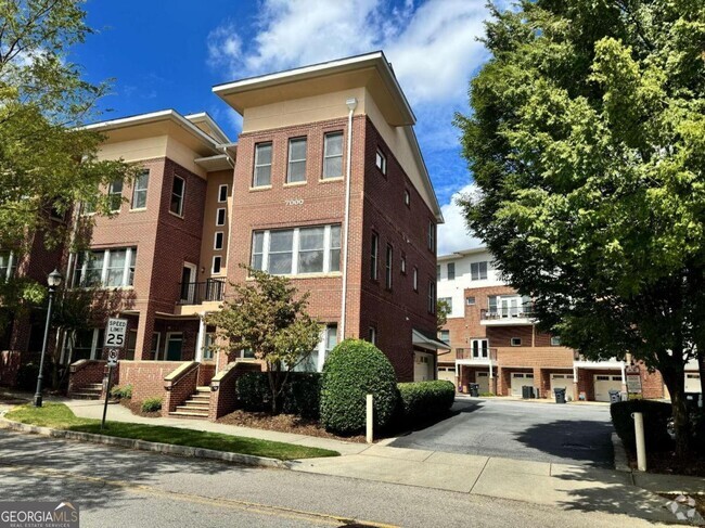 Building Photo - 745 Fountainhead Ln NE Rental