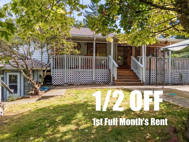 Building Photo - 1/2 Off First Full Month! 4 Bedroom Single Family Home in Lakewood