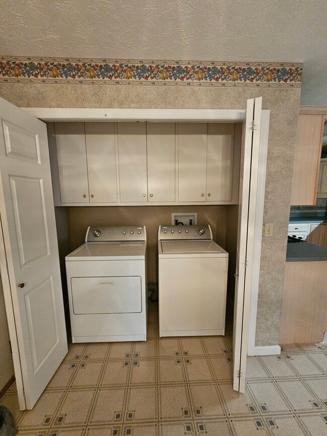 Photo - 39 Torchwood Ln Unit 39