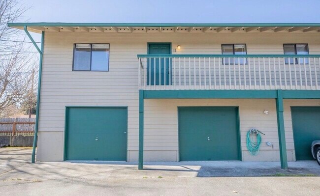 Building Photo - 311 Date Ave Unit A