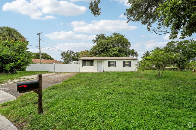 Building Photo - 3401 F Ave Rental