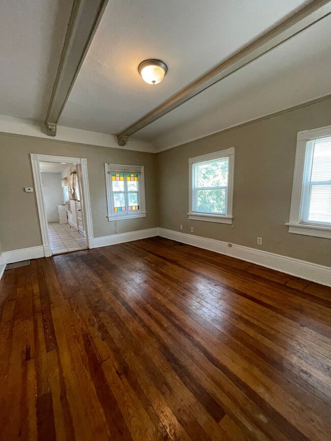 Building Photo - 613 Exchange St Unit 613 Exchange #3 Rental