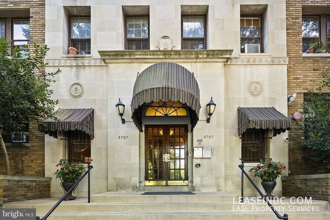 Photo - 2707 Adams Mill Rd NW Unit #403
