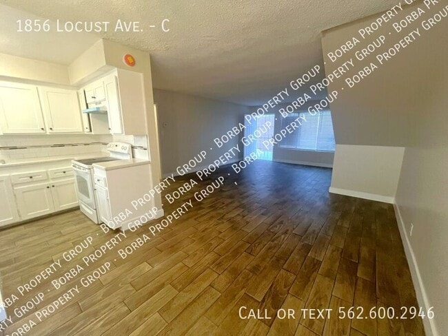 Building Photo - 1856 Locust Ave Unit C Rental