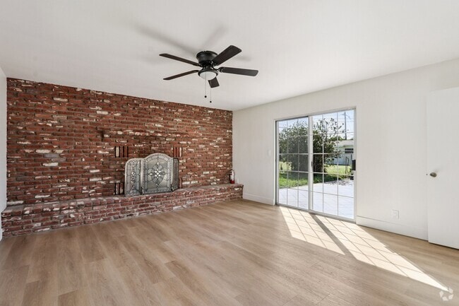 Building Photo - 11247 Michael Hunt Dr Rental