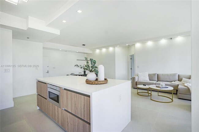 Photo - 19101 Mystic Pointe Dr Unit 111