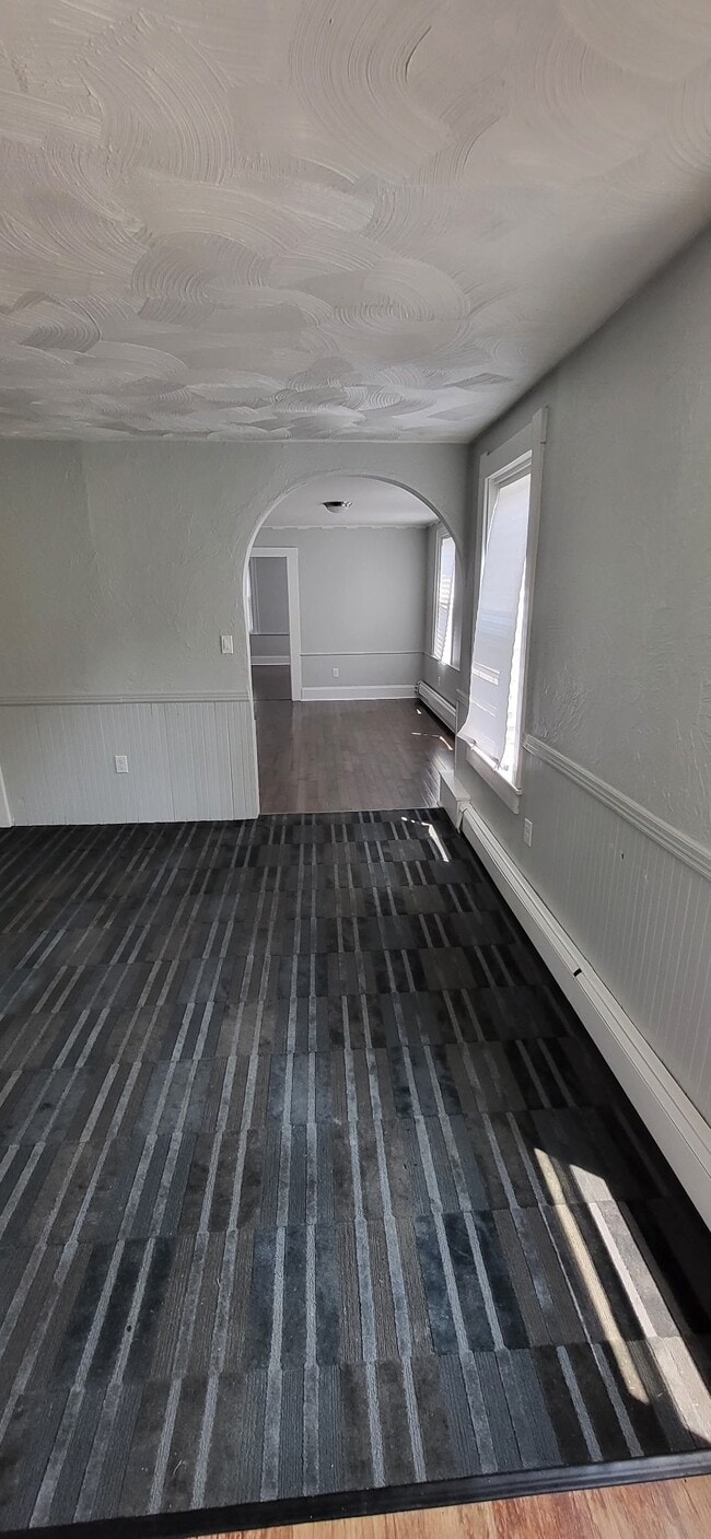 Photo - 117 Spring St Unit 3