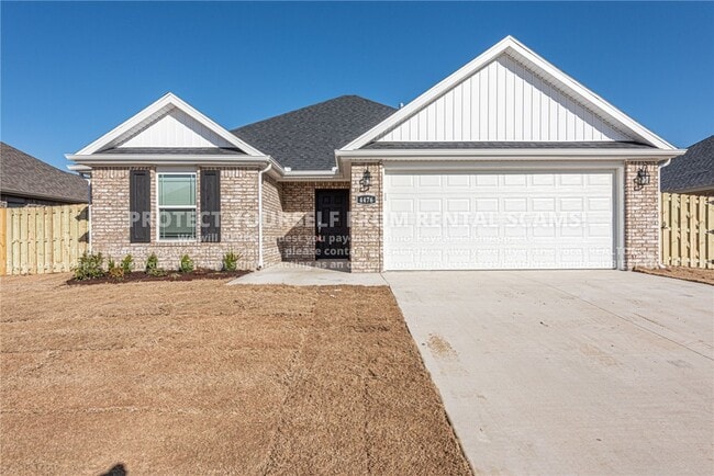 Building Photo - 4476 W Newton Ave