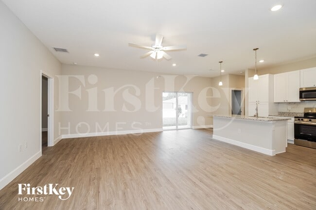 Photo - 1037 Garvey Rd
