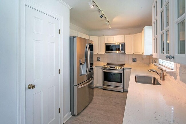 Photo - 12618 Lockerbie Cir